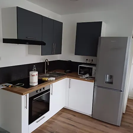 Aris Apartment *